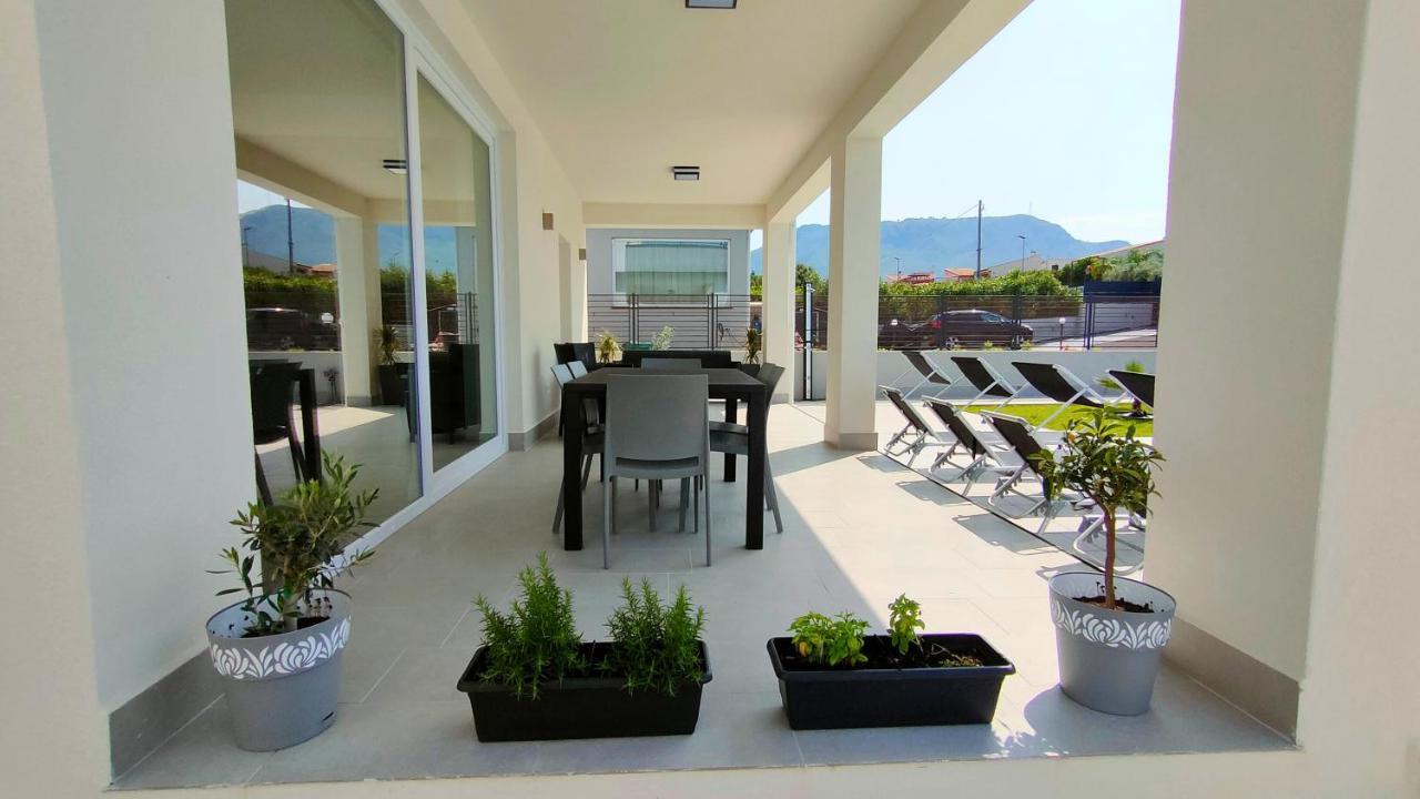Villa Milicia Altavilla Milicia Exterior photo